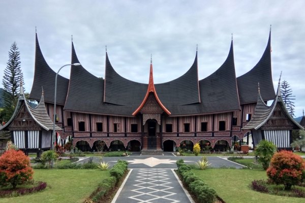 Minangkabau Escpae